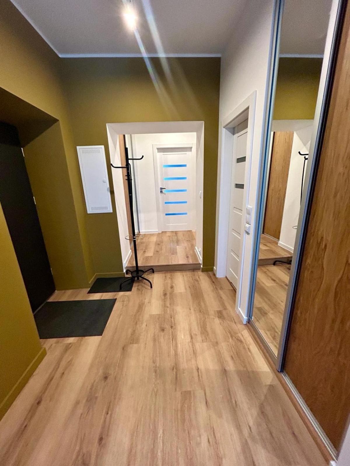 Apartment Targowa L11 *