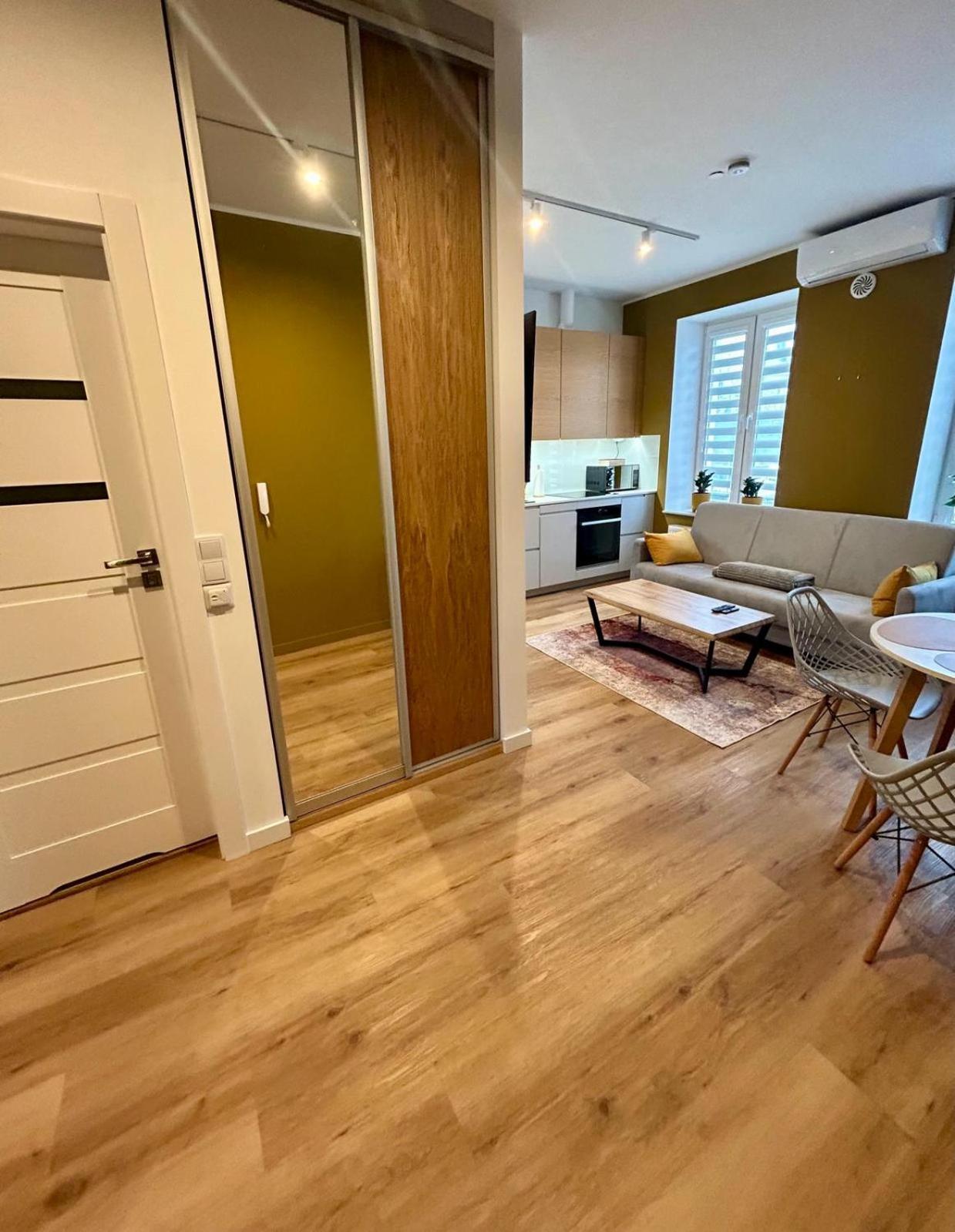 Apartment Targowa L11