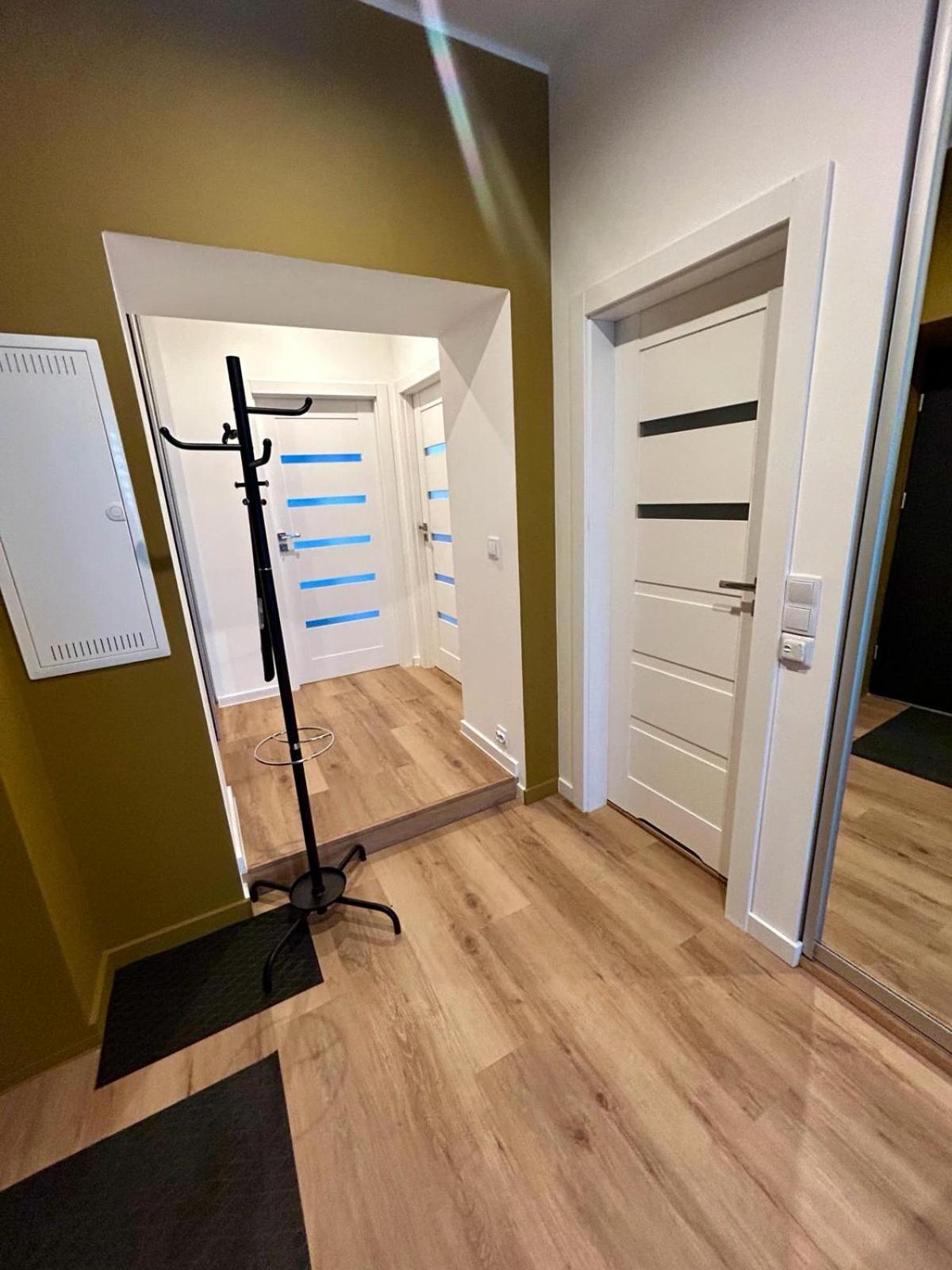 Apartment Targowa L11 *